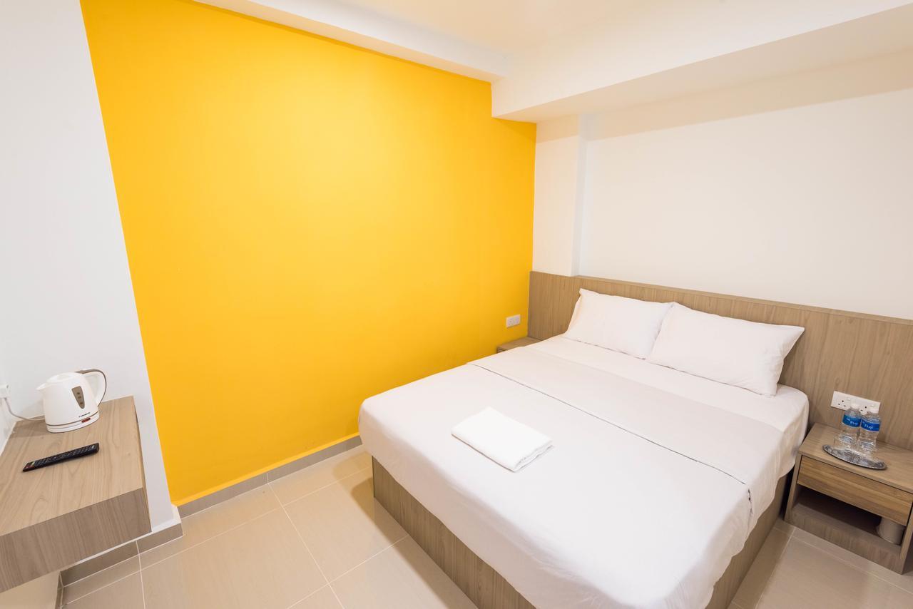 Homestay 21 Hotel Johor Bahru Exterior photo